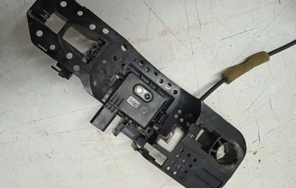 Renault Scenic III - Grand scenic III Front door lock SCENIC2010