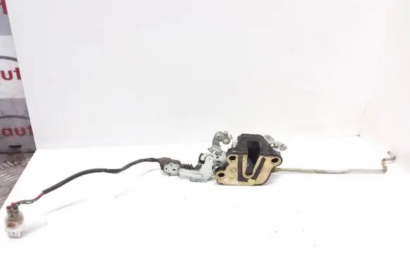 Opel Monterey Front door lock