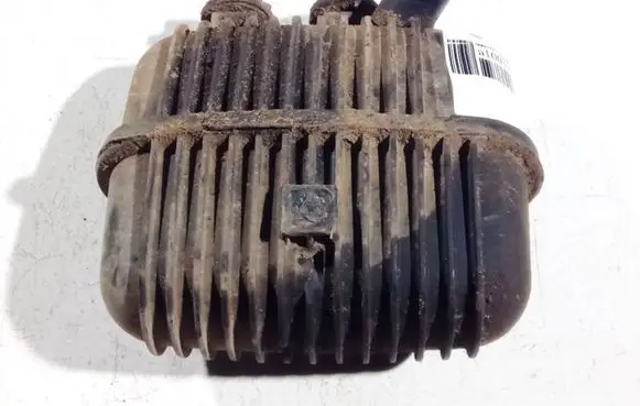 Vacuum air tank