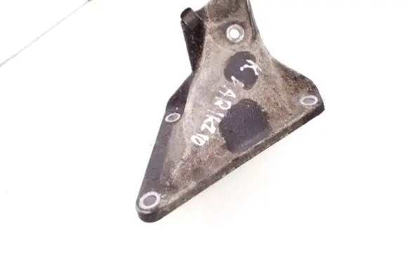 BMW 5 E60 E61 Engine mounting bracket 6761149 22116761149