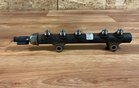 Peugeot 308 Fuel main line pipe 9685297580