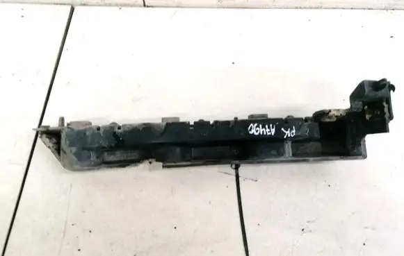 Peugeot 407 Front bumper mounting bracket 9644645780