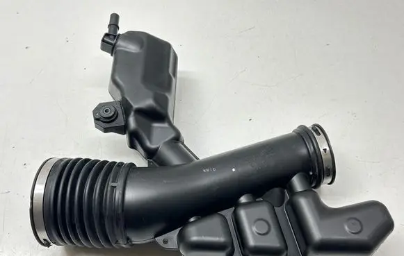 Jeep Grand Cherokee WL Intake resonator 68376821AB 8E0699290 FC580018