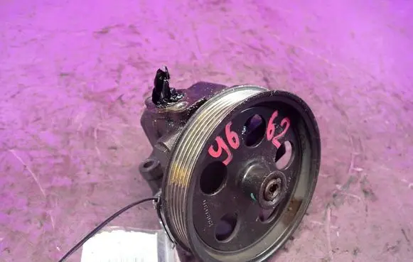 Ford Mondeo Mk III Power steering pump