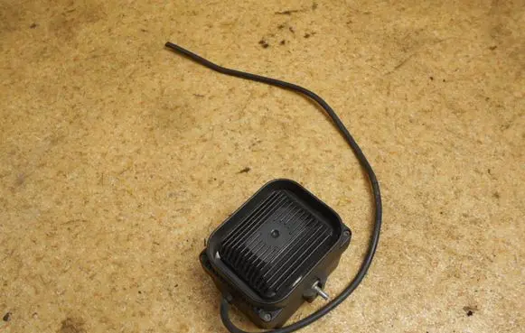 Toyota Land Cruiser (J100) Alarm system siren 