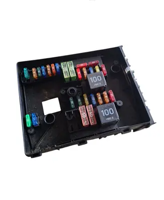 Skoda Superb B6 (3T) Fuse module 1K0937125A