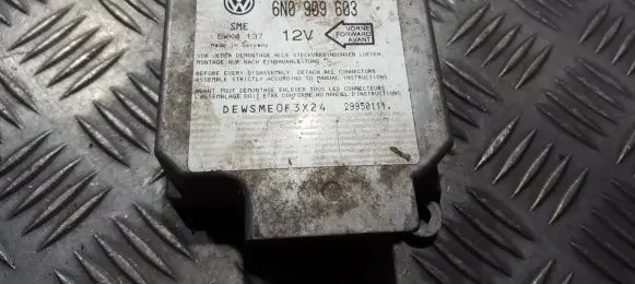 Volkswagen Polo III 6N 6N2 6NF Airbag control unit/module 6N0909603 5WK4137