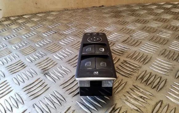 Mercedes-Benz C W204 Electric window control switch A2049055402