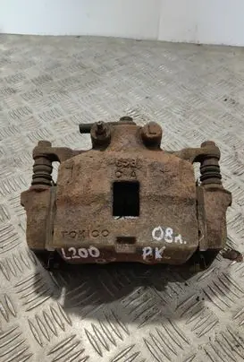 Mitsubishi L200 Front brake caliper 