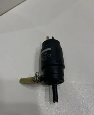Mercedes-Benz C W202 Windscreen/windshield washer pump 2028690121