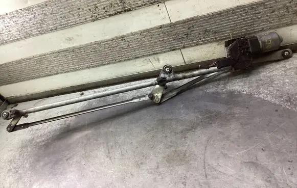 Dodge Avenger Front wiper linkage and motor 0390241963 F006V01017 05303714