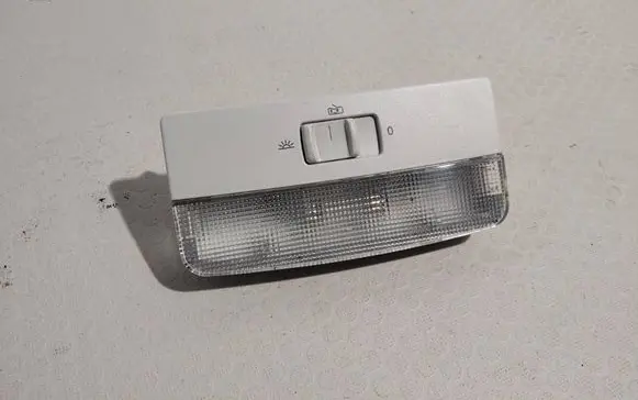 Volkswagen Transporter - Caravelle T5 Front seat light 6Q0947105F