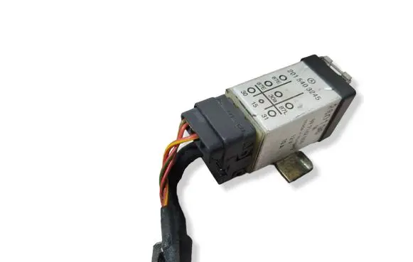 Mercedes-Benz C W202 Other relay 2015403245