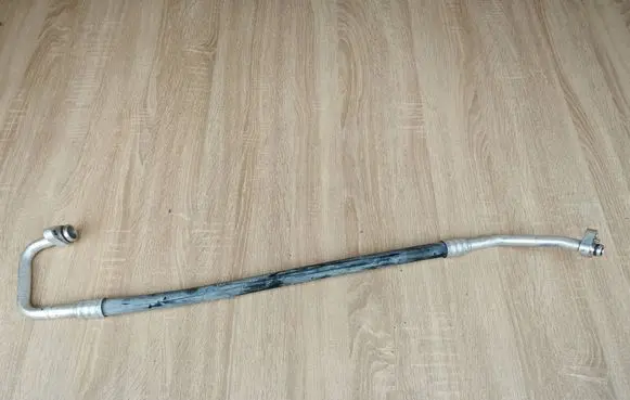 Audi A4 S4 B9 Air conditioning (A/C) pipe/hose 8W0816743A