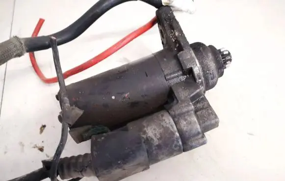 Volkswagen Touran I Starter motor