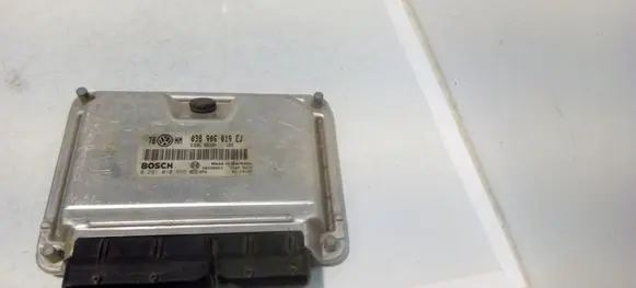 Volkswagen PASSAT B5.5 Engine control unit/module 038906019EJ 0281010665