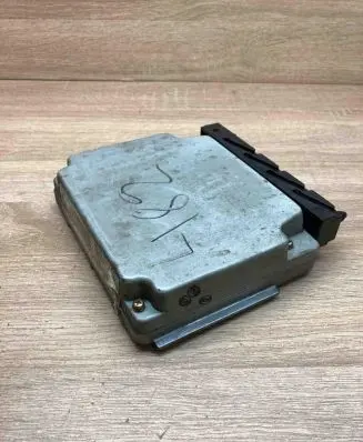 Volvo V70 Engine control unit/module ECU MB0797008831
