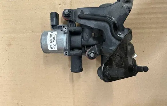 Audi A6 S6 C6 4F Coolant heater control valve 8E0820035B