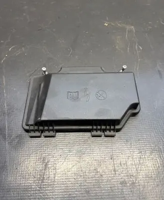 Mercedes-Benz GLC X253 C253 Fuse box cover A2055402328