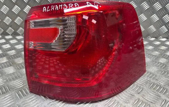 Seat Alhambra (Mk2) Rear/tail lights 7n5945096h