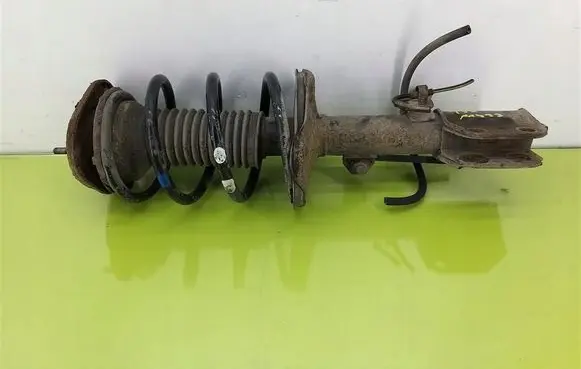 Toyota Avensis T250 Front shock absorber with coil spring