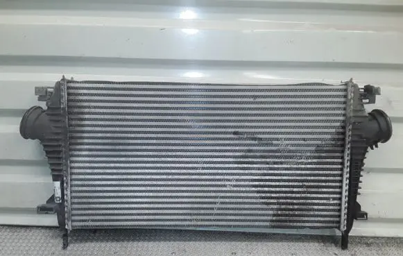 Opel Insignia A Intercooler radiator 13241751