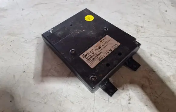 Volkswagen Touareg I Other control units/modules 7L6035730