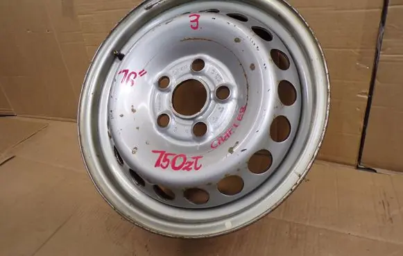 Volkswagen Crafter Original wheel cap 