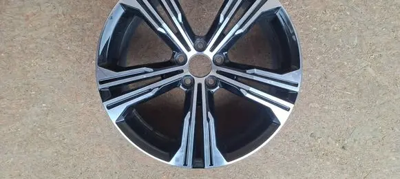 Volvo XC40 R19 alloy rim 31471556 C09942