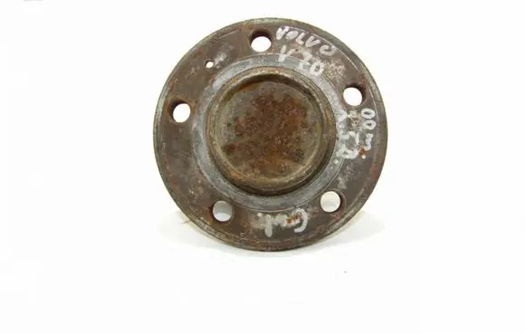 Volvo V70 Rear wheel hub