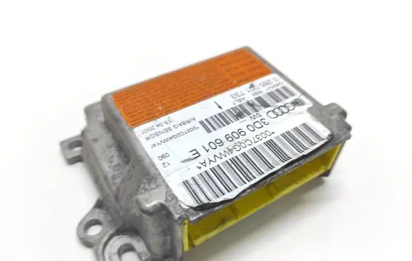 Volkswagen Touareg I Airbag control unit/module 3D0909601E 0285001733