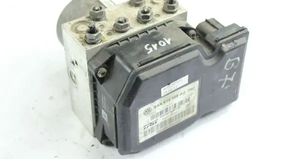 Volkswagen PASSAT B7 ABS Pump 3AA614109AG