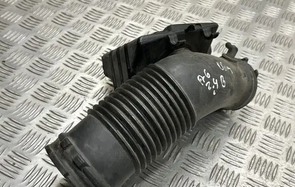 Audi A6 S6 C6 4F Air intake duct part 06E129629E