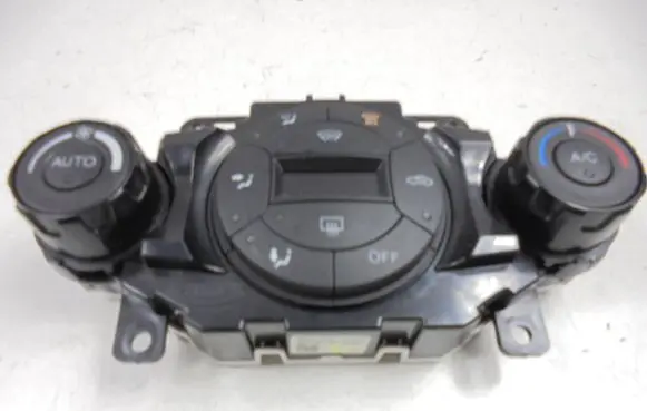 Ford Fiesta Air conditioning/heating control unit 8A6T18C612BG