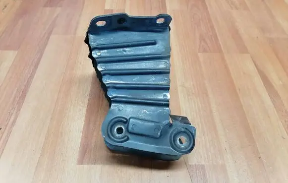 Opel Zafira B Front bumper shock/impact absorber 93184616 13115035 1407021