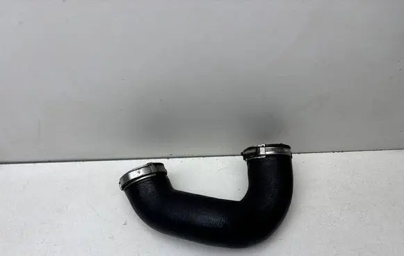 Audi Q7 4L Intercooler hose/pipe 7L6145972E