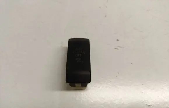 BMW 5 E60 E61 Passenger airbag on/off switch 6977788