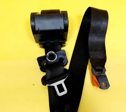 BMW 5 E39 Front seatbelt 566175100