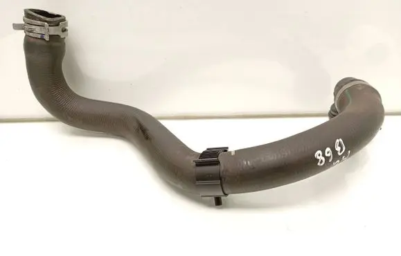 Volvo V40 Engine coolant pipe/hose 31474987