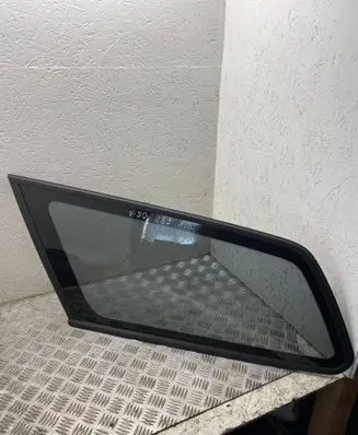 Volvo V50 Rear side window E643R00022