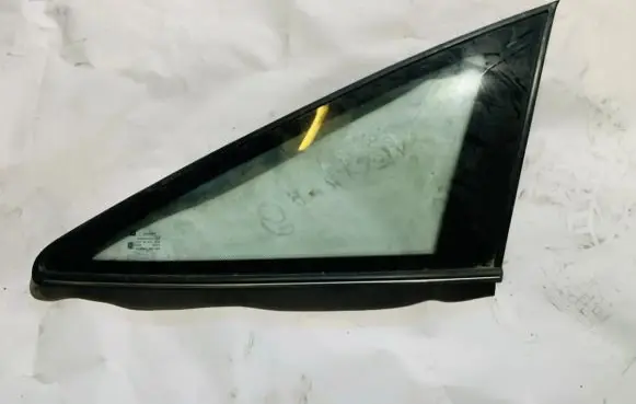 Opel Vectra B Rear side window