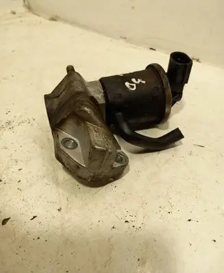 Volkswagen Polo IV 9N3 EGR valve 036131818