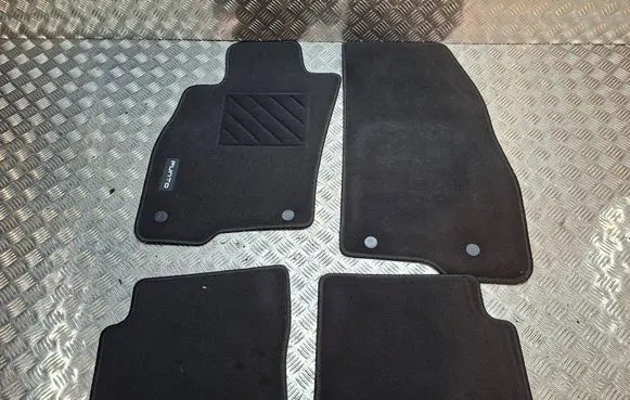 Fiat Punto Evo Car floor mat set S25099827 71807919