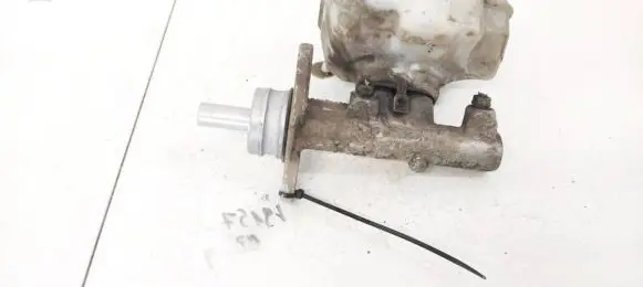 Volkswagen Golf V Master brake cylinder 1K1611301C