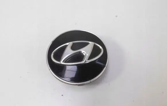 Hyundai Santa Fe Manufacturer badge logo/emblem 
