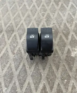 Renault Espace - Grand espace IV Electric window control switch 01509CA 2393