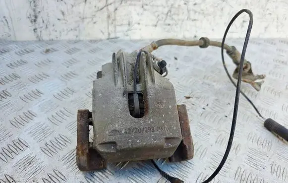BMW 5 E39 Rear brake caliper