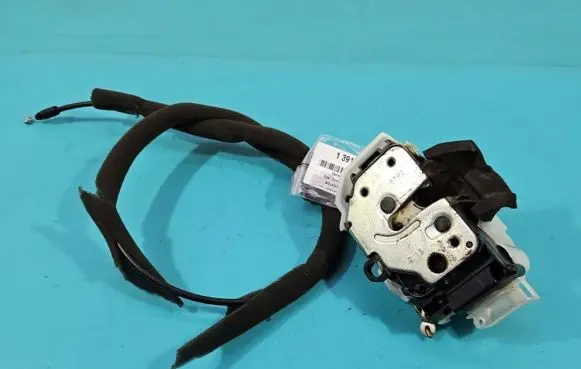 Opel Combo D Rear door lock IMPRK1391567
