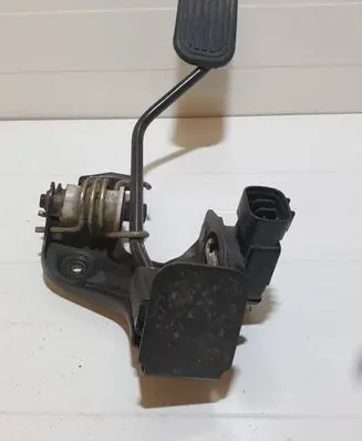 Toyota Avensis Verso Accelerator throttle pedal 8928147010 1983003011 04F30