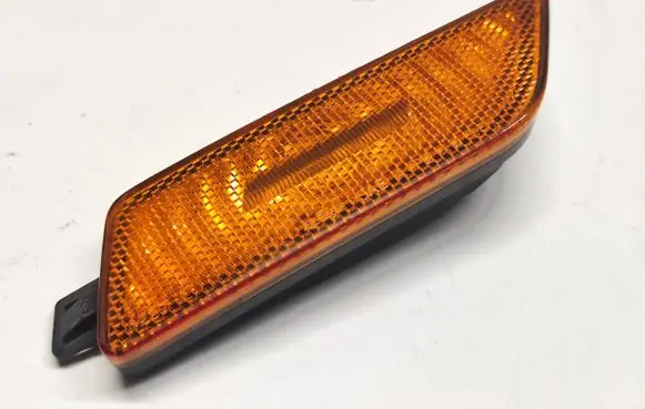 Porsche Macan (95B) Front reflector 95B945119